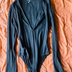 Fashion Nova low cut black ribbed bodysuit, MEDIUM